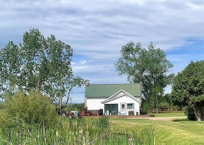 Сasa de vacaciones Stunning With Fire Pit In Saratoga, Wyoming Saratoga