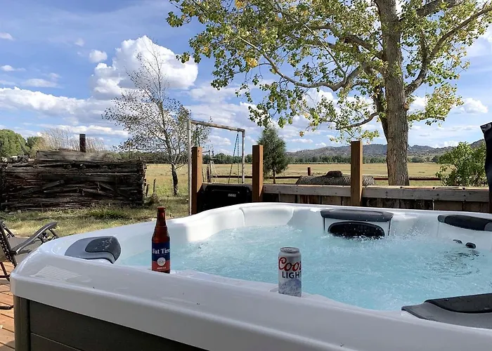 Сasa de vacaciones Stunning With Fire Pit In Saratoga, Wyoming *