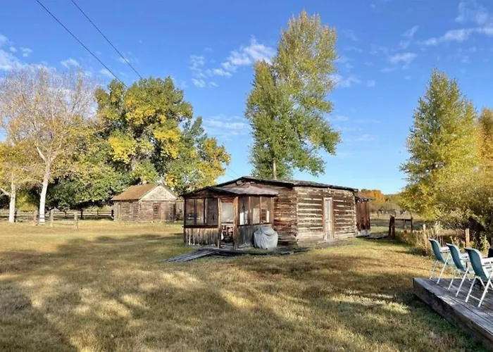 Stunning With Fire Pit In Saratoga, Wyoming Saratoga